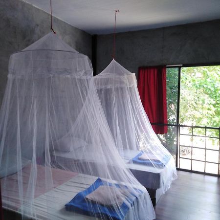 Phayam Hostel Koh Phayam Zewnętrze zdjęcie