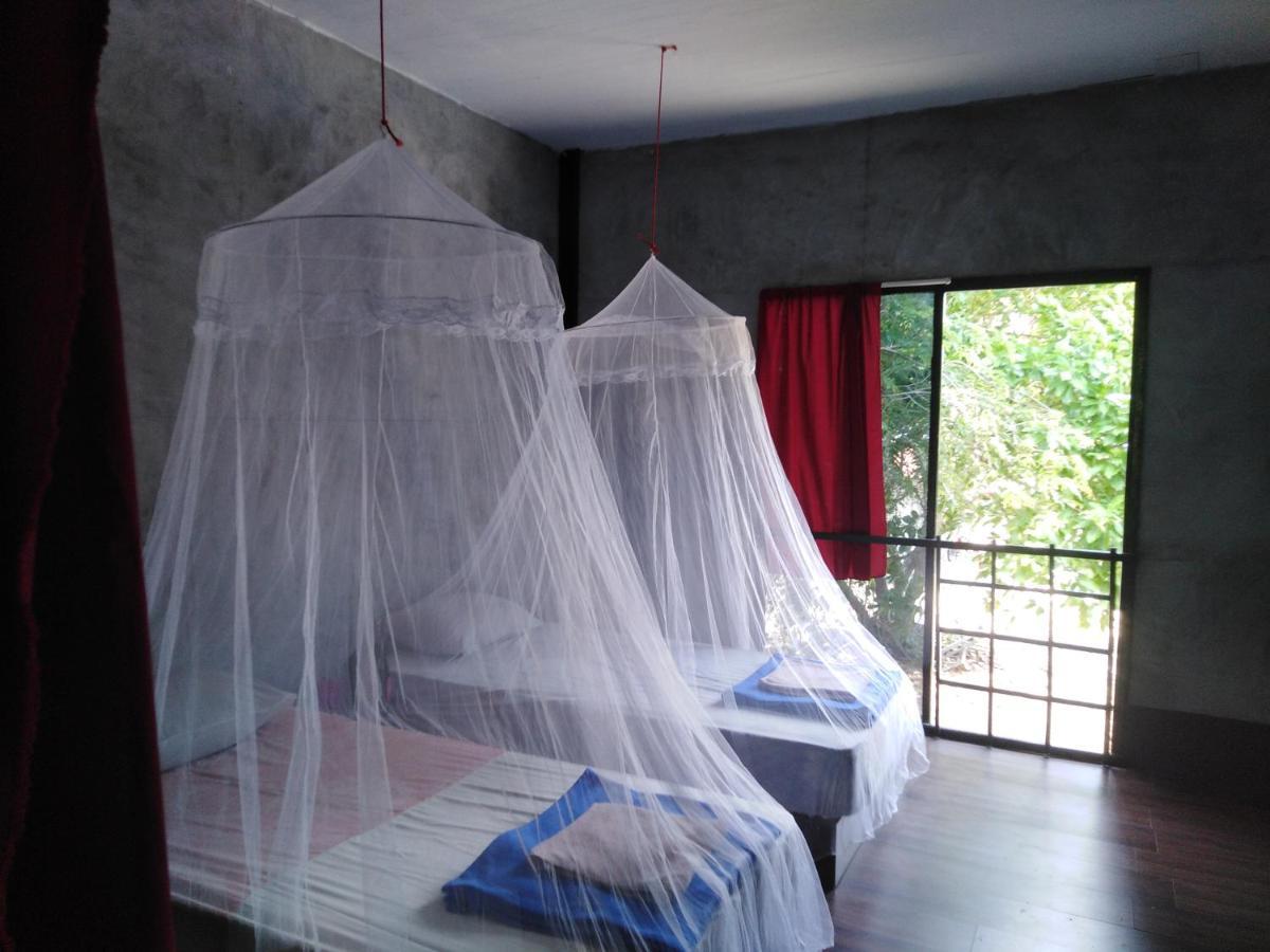 Phayam Hostel Koh Phayam Zewnętrze zdjęcie